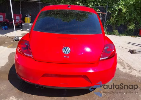 2014 Volkswagen Beetle 2.5L из США, поврежденный, VIN 3VWHX7AT7EM614979